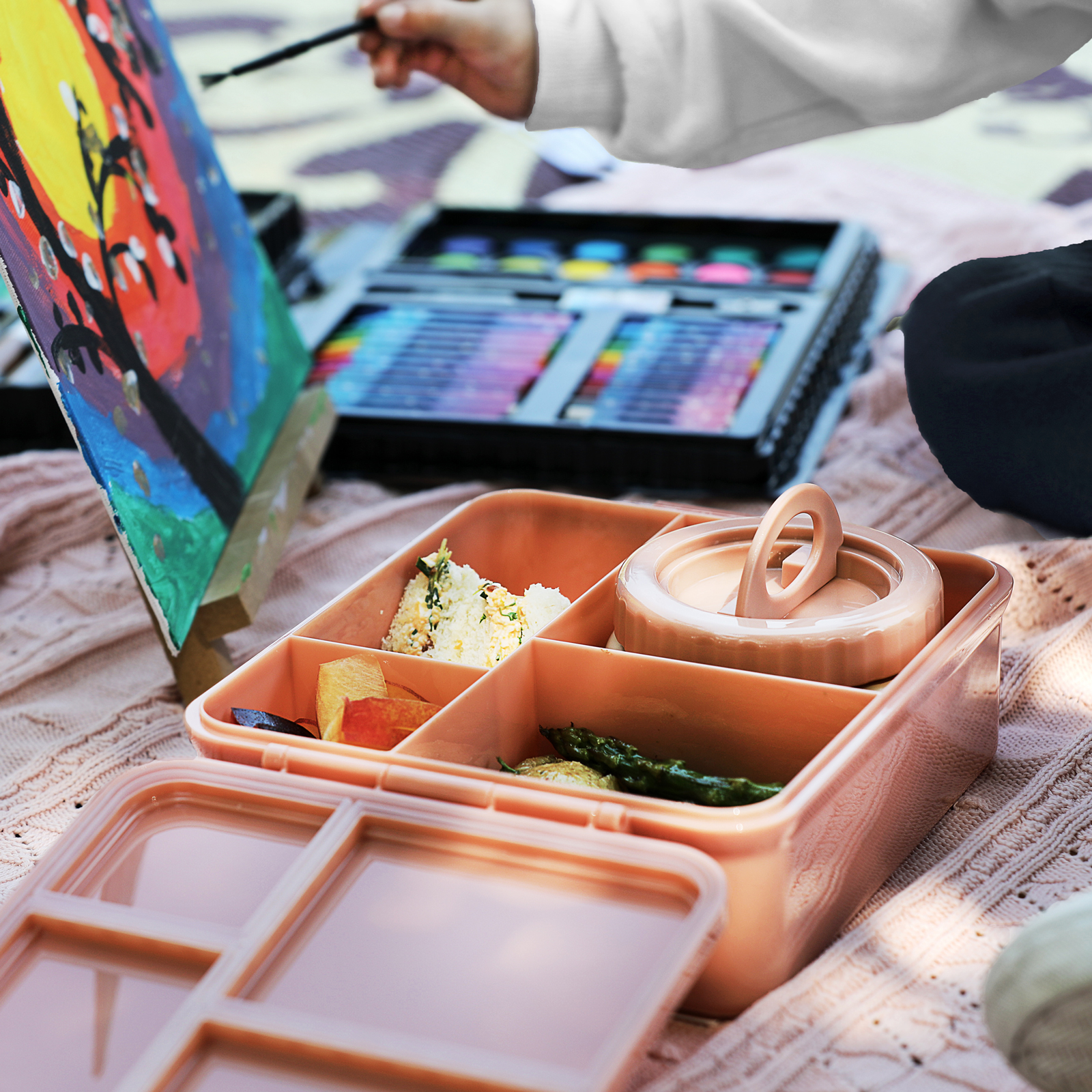 Lunch Box | Chalky Pink | Wheels design - Image 7